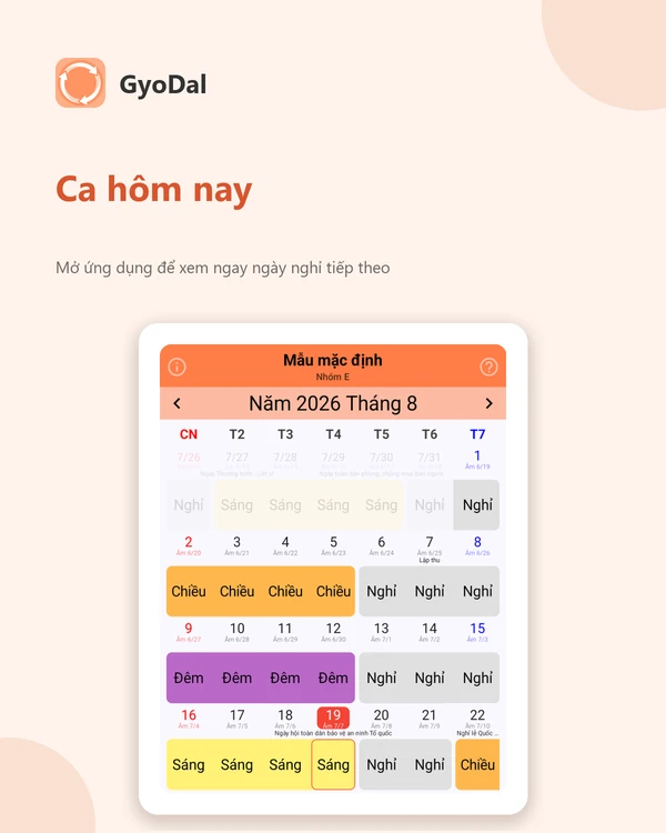 Màn hình tháng với ca hôm nay và ngày nghỉ kế tiếp được làm nổi bật